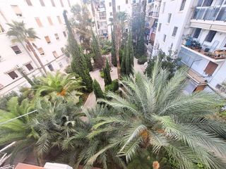 Piso en venta en Centro en Alicante