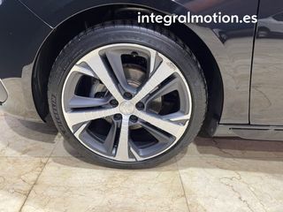 Peugeot 308  5p GT Line 1.2 130CV