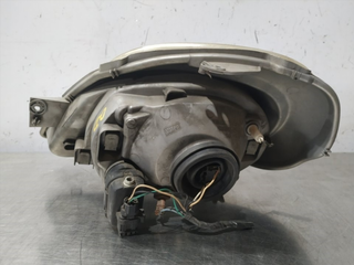 FARO DERECHO F9Q760 7700311372