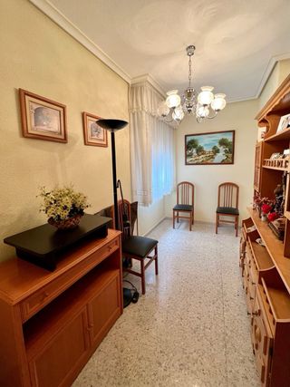 SE VENDEN: Muebles salón y dormitorio de madera