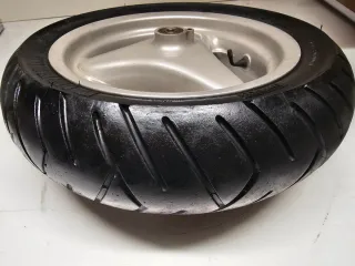 Rueda Delantera Yamaha Neos