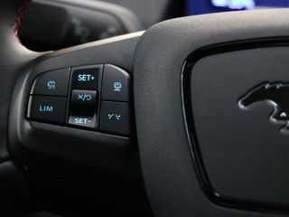 Ford Mustang Mach-E Premium AWD Rango Extendido 272 kW (370 CV)