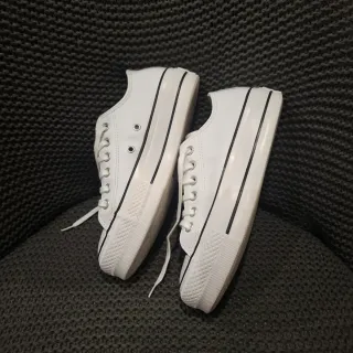 Converse Piel Blancas Talla 36.5