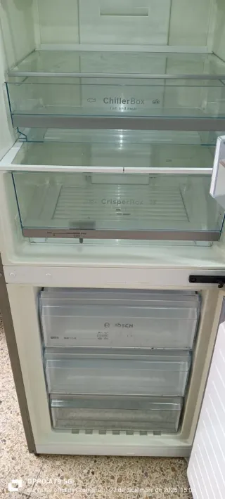 NEVERA COMBI BOSCH NO FROST ENERGÍA A+