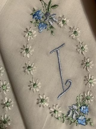 Pañuelos bordados antiguos guasch