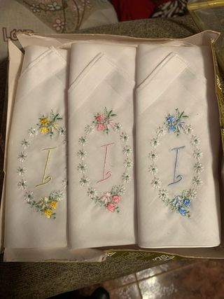 Pañuelos bordados antiguos guasch
