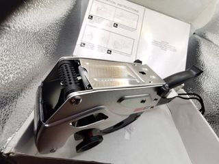 Etiquetadora AK-A813 Profesional Metálica