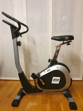 Bicicleta Estática BH Artic H673