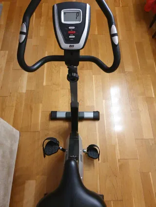 Bicicleta Estática BH Artic H673