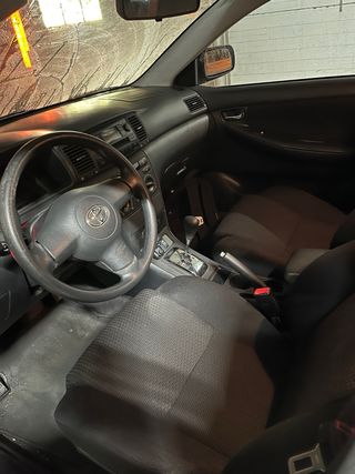 Toyota Corolla sedan 2005