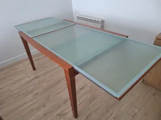 Mesa comedor extensible madera y cristal