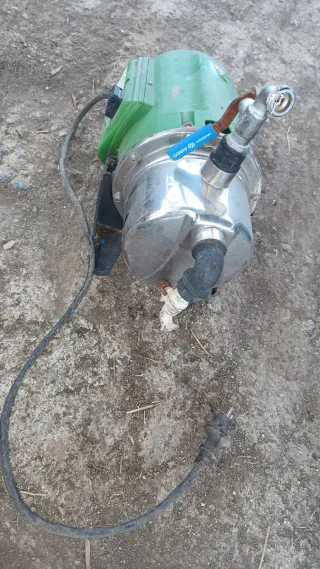 Bomba de agua 220V