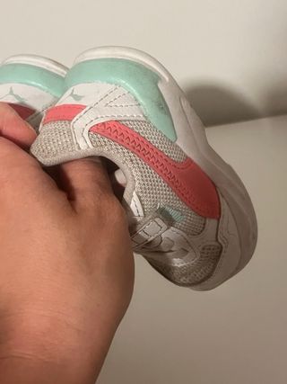 Zapatillas Puma Niña