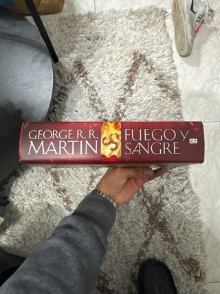 Fuego y Sangre (Canción de hielo y fuego): 300 ...