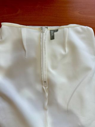 Vestido blanco roto perlas