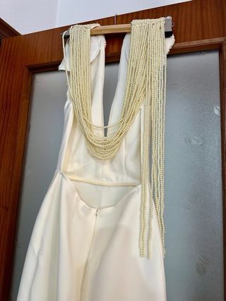 Vestido blanco roto perlas