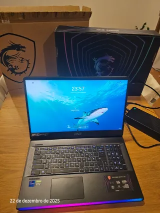 MSI Raider GE77 HX Gamer Laptop QHD 240Hz * 3070TI