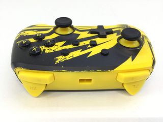 mando pro controller powera pokemon amarillo