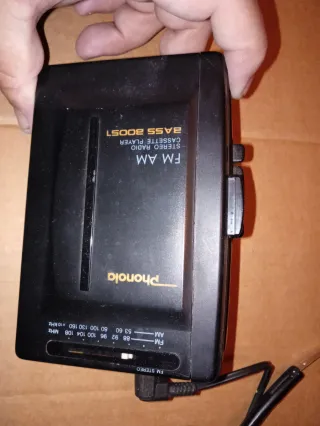 Walkman Phonola FM AM Cassette Stereo