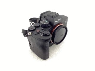 camara digital evil sony alpha 7