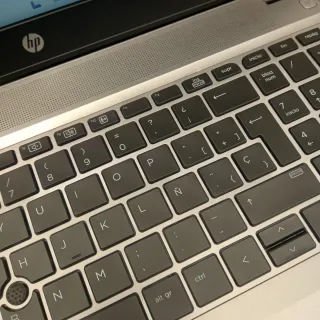 Portátil HP EliteBook 850 G4 i5 16Gb 256 + 512 w11