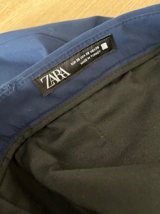 Traje Zara azul marino