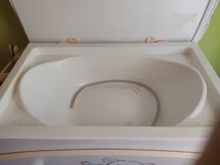 Cambiador bebé Micuna con bañera