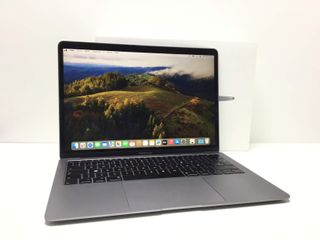 portatil apple apple macbook air core i5 1.6 13 retina true tone (2019) (a1932)