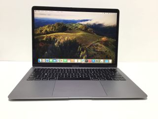portatil apple apple macbook air core i5 1.6 13 retina true tone (2019) (a1932)