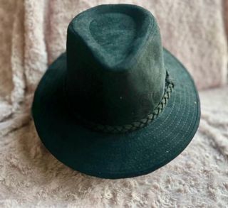 Sombrero Fedora Negro con Trenza