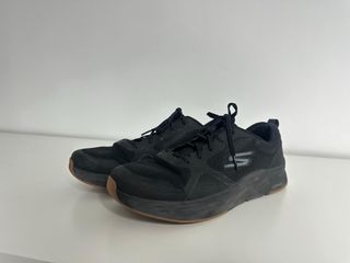 Zapatillas Skechers Negras y Marrones