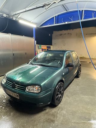 Volkswagen Golf 2000