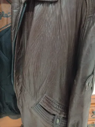 Cazadora bomber de cuero