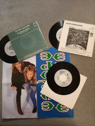 Lote 3 Vinilos Single Europe + poster