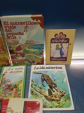 Lote de 15 cuentos infantiles y juveniles, variados