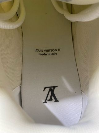 Louis Vuitton LV Skate Grigia