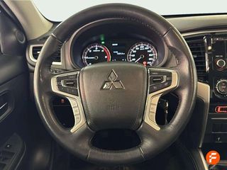 Mitsubishi L200 MITSUBISHI L200 Pick Up Diesel L200 2.2DI-D Doble Cabina M-PRO, 110kW/150 PS, 2268 cm³, 4 Doors