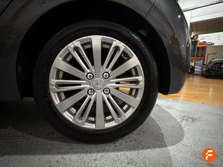 Peugeot 208 5P ALLURE 1.2L PureTech 60KW (82CV)