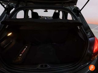 Peugeot 208 5P ALLURE 1.2L PureTech 60KW (82CV)