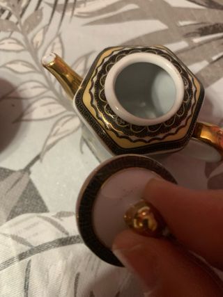 2 Figuras Enanitos y 2 Porcelanas Colección