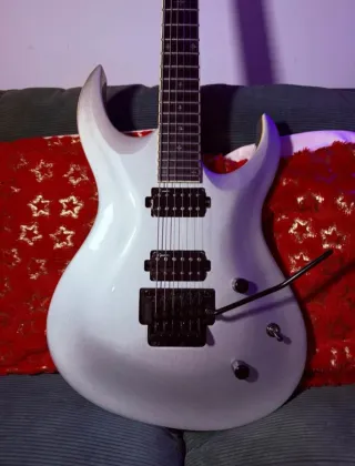 Washburn Renegade HM Series Guitarra Eléctrica