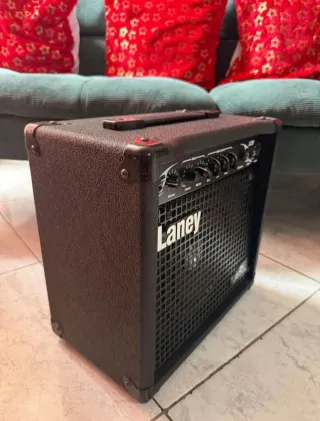 Amplificador Laney LX20 Extreme Guitarra Eléctrica