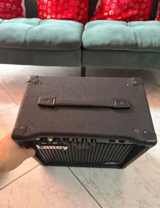 Amplificador Laney LX20 Extreme Guitarra Eléctrica