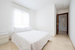 Piso en venta en La Carihuela en Torremolinos