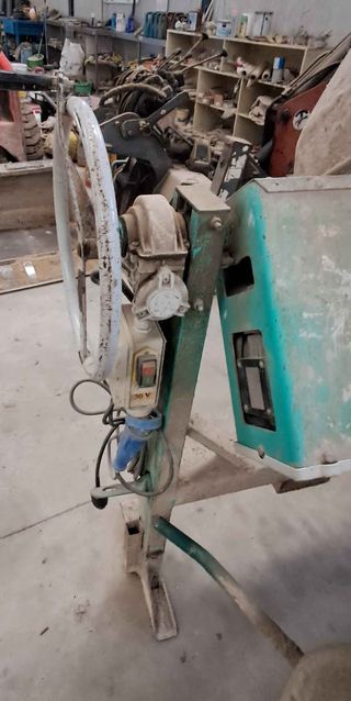 Hormigonera monofasica 250 Litros.