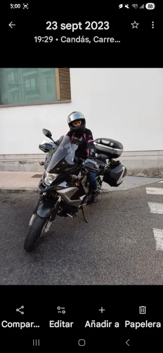 Cazadora de moto mujer rosa y blanca de piel