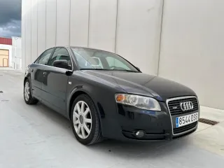 Audi A4 2.0 tdi 140 sline