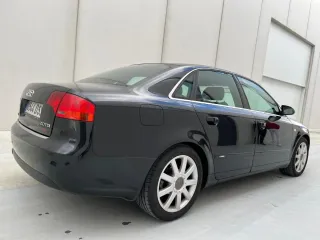 Audi A4 2.0 tdi 140 sline