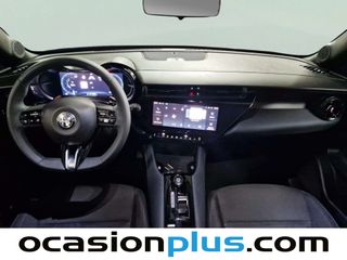 Alfa Romeo Junior 1.2 Ibrida 100 kW (136 CV)