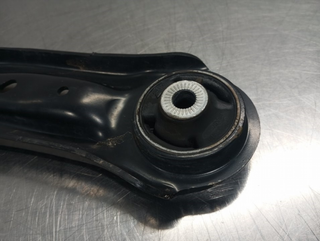 BRAZO SUSPENSION INFERIOR DELANTERO DERECHO SKODA